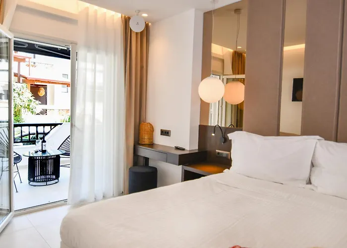 Alexandrion Appartments Upper Town Adults Only 4* サルティ